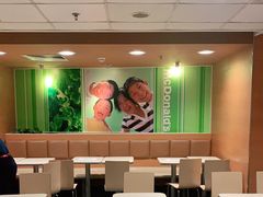 大堂-麦当劳(北京南站店)