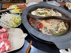 -重庆故事姊妹老火锅(财经学院店)