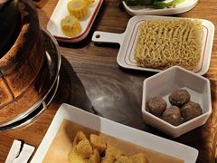 -阿润打边炉·鲜切鸡煲(华漕店)