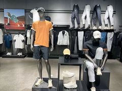 -迪桑特DESCENTE(青岛山东路万象城店)