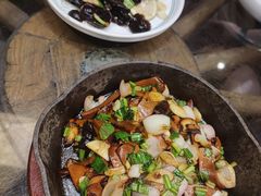 -云海肴·汽锅鸡·云南菜(天山百盛优客店)