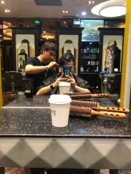 点击看大图 -八佰伴8008星级形象店