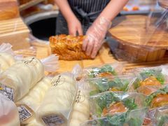 -万利隆·活力烘焙(人民路店)