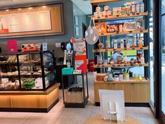 -星巴克(青岛火车北站候车大厅店)