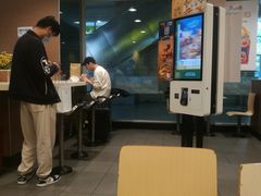 -麦当劳(轻轨曹杨路店)