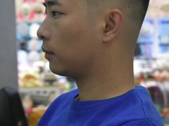 -鸿通城购物中心