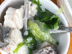 魚骨粥-正宗牛奇排骨饭(第一分店)