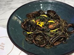 大虾威尼斯墨鱼面-张爱施法式西餐厅(汉街店)