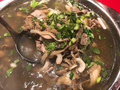 -谢老五跷脚牛肉·非遗传承店
