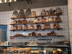 面包甜点陈列柜-81BAKERY(大学路店)