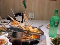 -佰人王串串香火锅(洋珠巷店)