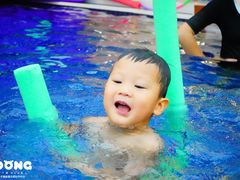 -龙格亲子游泳俱乐部(泊富中心)