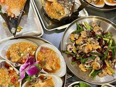 -围炉肉舍•炭烤活鳗•丹东海鲜烤肉(步行街店)