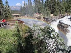 -阿萨巴斯卡瀑布观景点