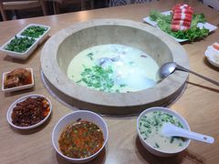 -鲜呦蒸汽石锅鱼(北辰路店)