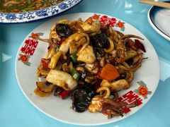 -崴海渔村(虹梅路店)