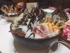 -红鼎豆捞·非遗鲍皇汤火锅(宝丰路店)