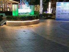 -亚龙湾亚泰商业街