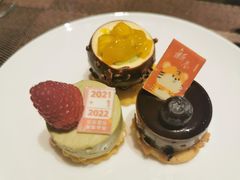 -大中华希尔顿酒店-念自助餐·嗨啤·小龙虾