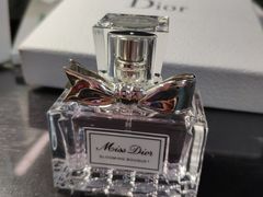 -DIOR迪奥(德基广场女装店)