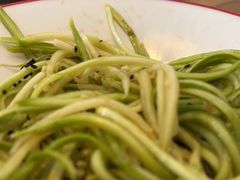 -毛辣果·贵州红酸汤牛肉火锅(西单店)