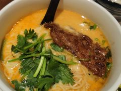 猪骨汤小排面-和府捞面(欧亚卖场店)