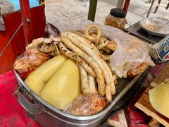 -乌恰市场(彩虹商场店)