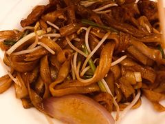 干炒牛河-茶港·点心·啫啫煲(范湖万达广场店)