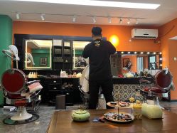 -鸿運 BARBER SHOP男士理发馆