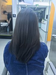-首脑美发沙龙