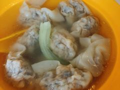 手工冬菇云耳鲜肉云吞-一粒糖 · 潮汕小吃-海石花特色甜品