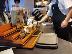 -星巴克臻选(周浦万达店)