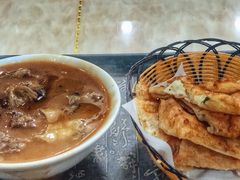 -喜鹊愉家酒店(郑州曼哈顿博览中心地铁站店)