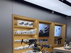 -DJI大疆(深圳华强北曼哈授权体验店)