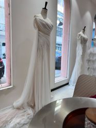 -PAI婚纱礼服设计馆【大牌租赁/高级定制】