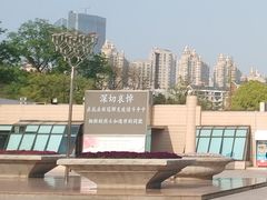 -上海市龙华烈士陵园