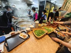 -云阿蛮云南生烫牛肉米线(奉贤路店)