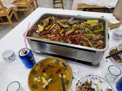 -乡土特色.冷锅鱼.牦牛肉汤锅