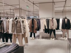 -URBAN REVIVO(欢乐海岸购物中心店)