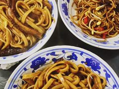 杂酱面-珠宝街老左杂酱面馆