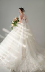 -雪中彩影婚纱摄影·微光艺术中心