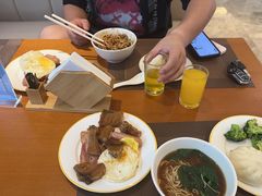 -昆山裕元花园酒店·温莎西餐厅