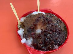 红豆巧克力酸磨糕-王中王刨冰