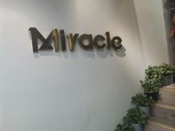 -Miracle集简美发沙龙
