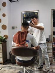-纯剪男士理发馆·烫染专业店