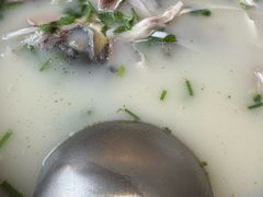 -雪湖煜辰鱼头老店(雪野湖店)