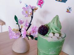 红豆抹茶漂浮-松上茶屋(康庄南街店)