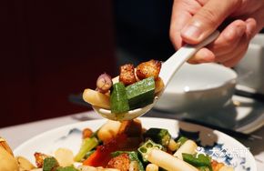 Lotus Stem and Okra Stir-fried with Tender Meat