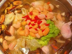 -千岛蚝高压锅生蚝·人参火锅(白云万达店)