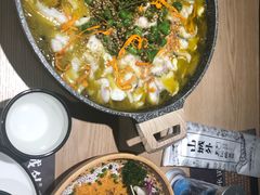 -山城外·非遗酸菜鱼(蜀都万达店)